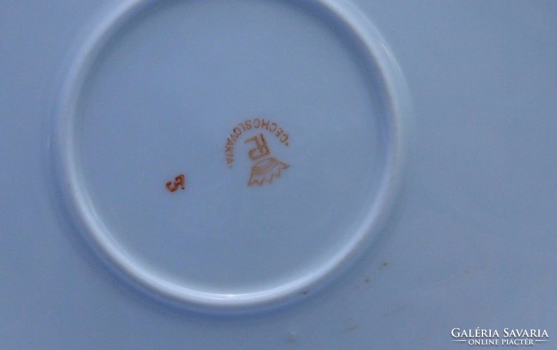 0B673 Régi jelenetes irizáló cseh porcelán kínáló
