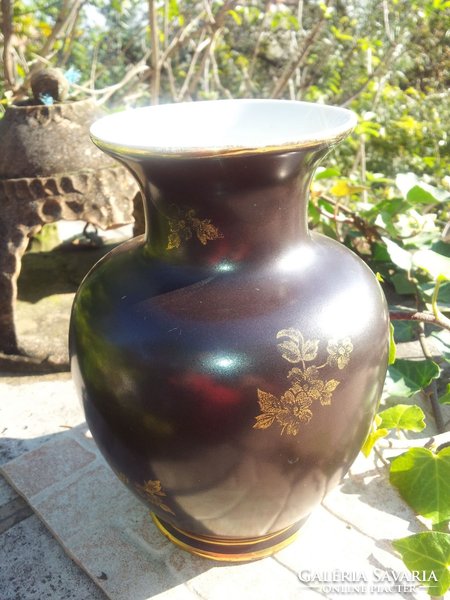 Antique raven house vase, 18 cm