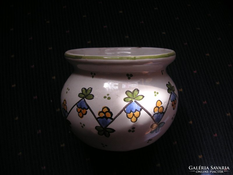 Haban patterned pot
