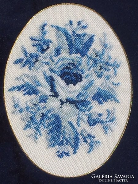 Blue rose tapestry