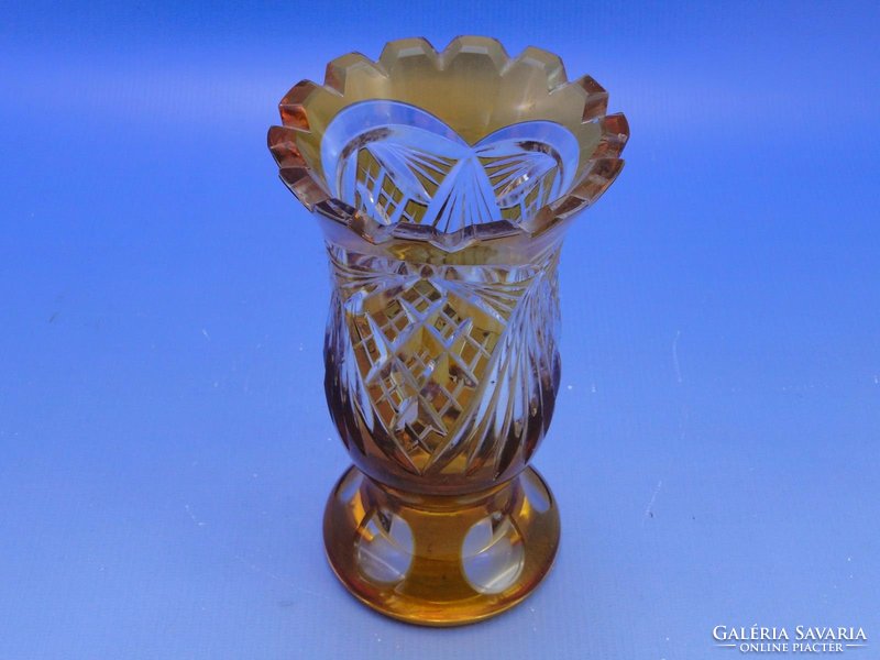 0C038 Színezett borostyánsárga kristály váza