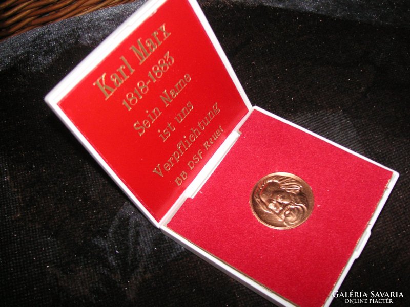 Károly Marx ndk memorial medal, gold-plated