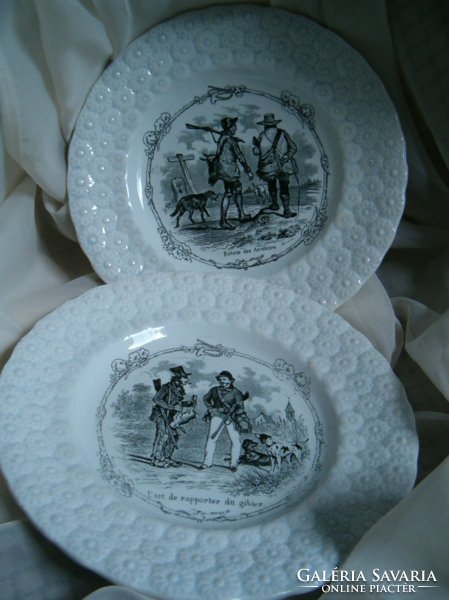 19th-C.-I hunting scene carapace. Faience plate