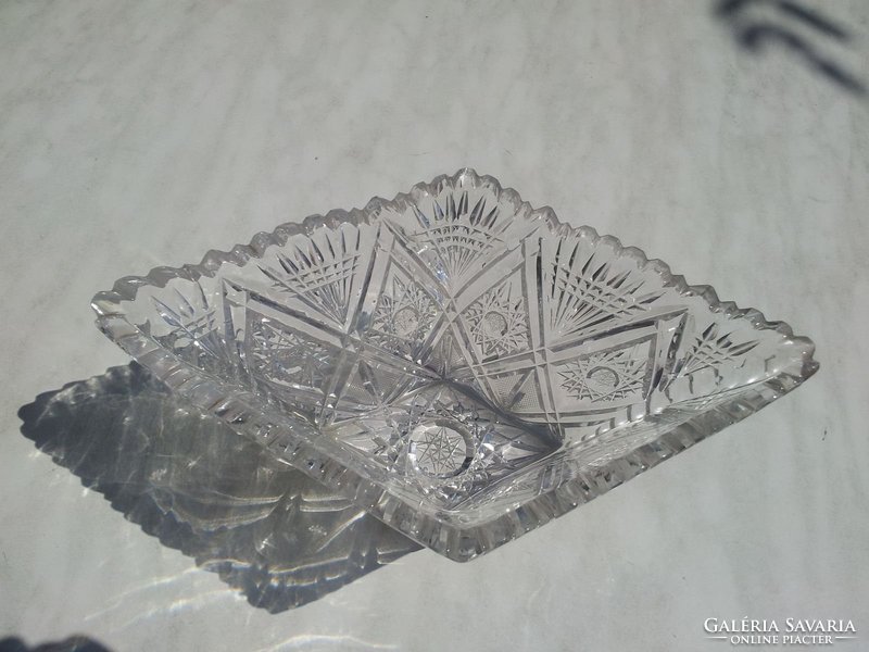 Art deco rhombus offering lead crystal
