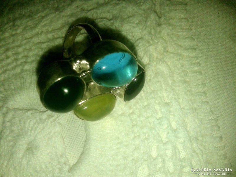 925 Marked ring with semi-precious stones