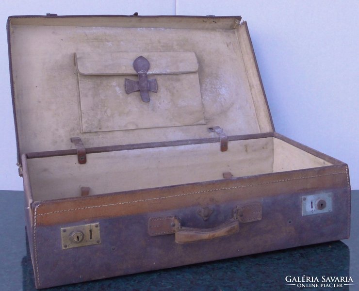 0C889 Antik bőr koffer utazó táska