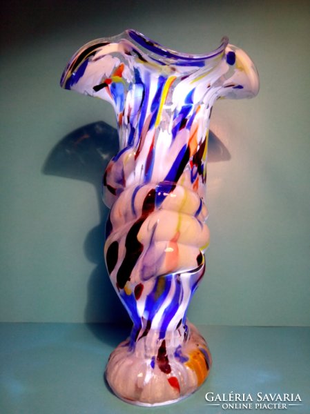 Színes szépséges üveg váza spatter