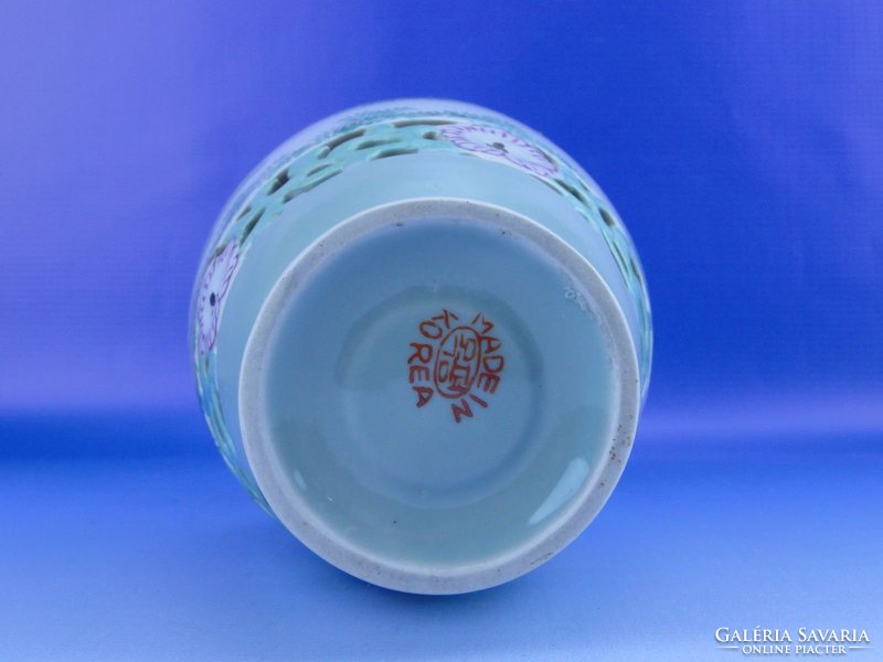 0D595 Különleges áttört keleti porcelán díszváza