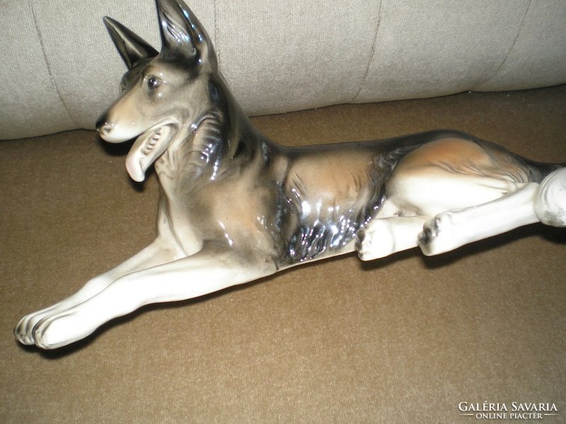 Márkás porcelán, gyünyörű kézifestésű farkas kutya német juh 32 cm