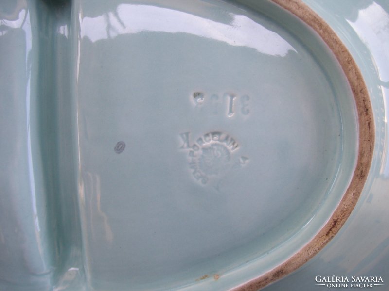Majolika  ovális kínáló  35  x 23 cm  , az angol  SEMI  Porcelain  terméke
