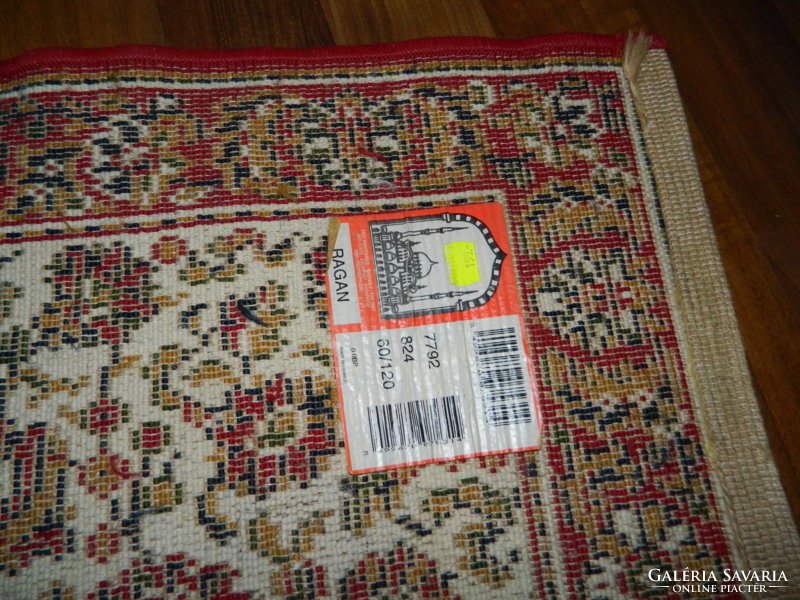 Ragan 60/120 quality French carpet