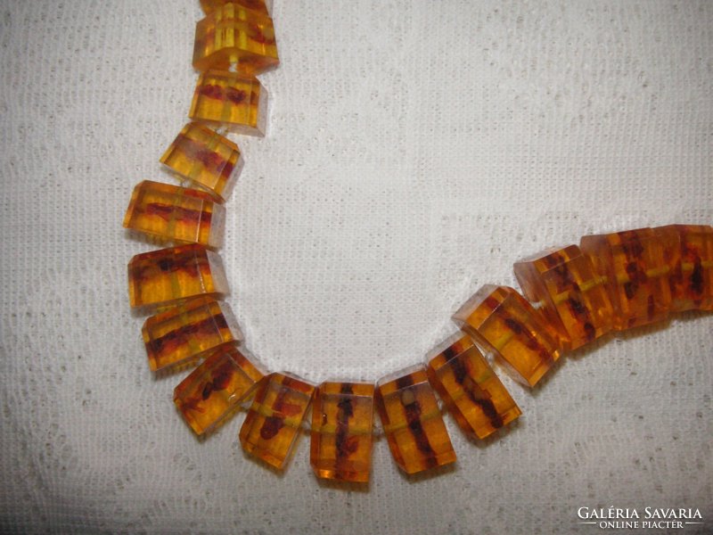 Amber necklace 70 cm mesh 10 - 20 mm..