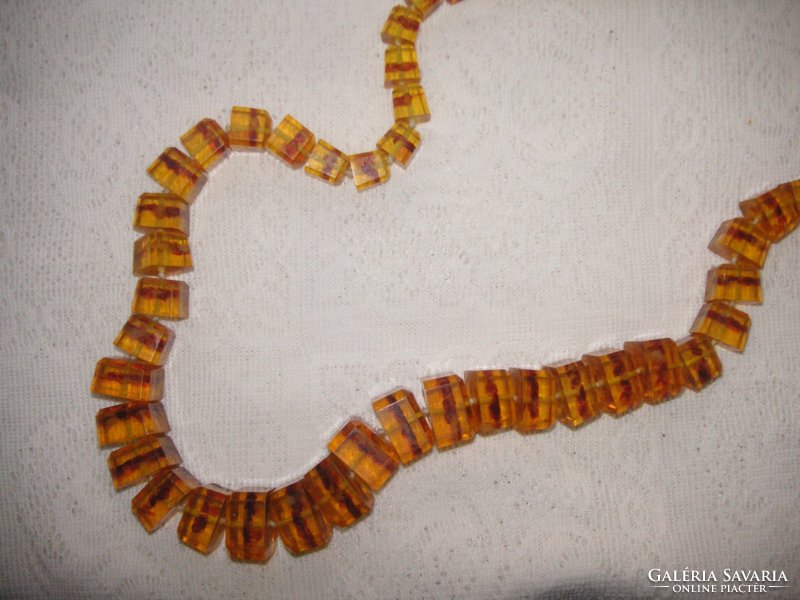 Amber necklace 70 cm mesh 10 - 20 mm..