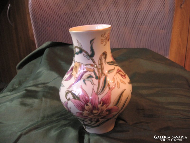 Zsolnay Orchideás Váza, hibátlan, gyönyörű , 19 cm
