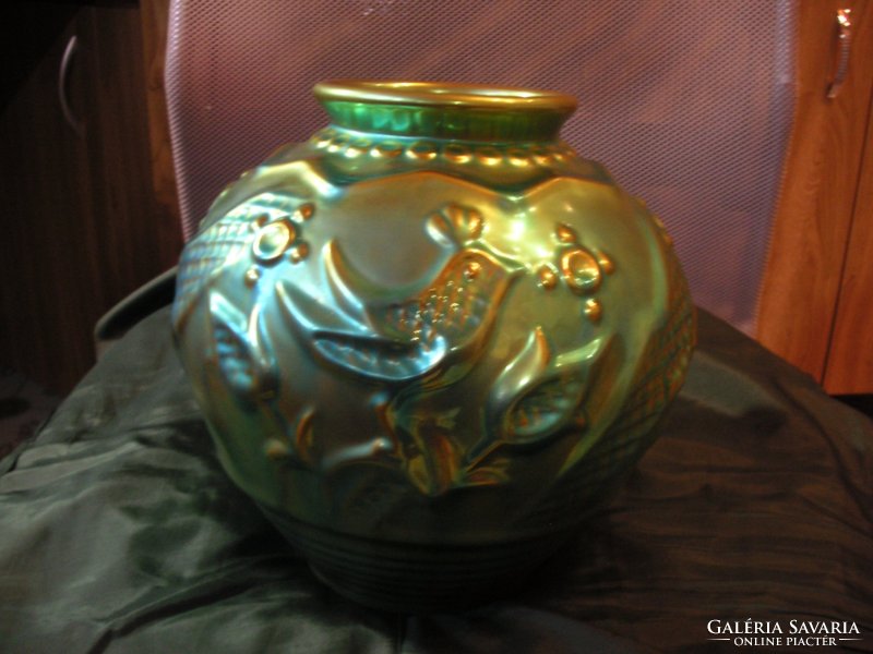 Zsolnay , eozin , Sinkó  madaras váza szép állapotban. 23 x 23 cm