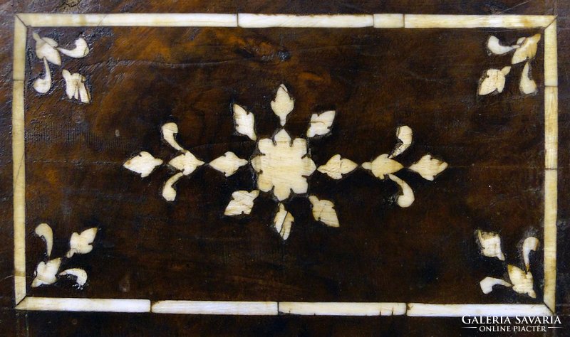 0F003 Antik csont intarziás keleti asztal