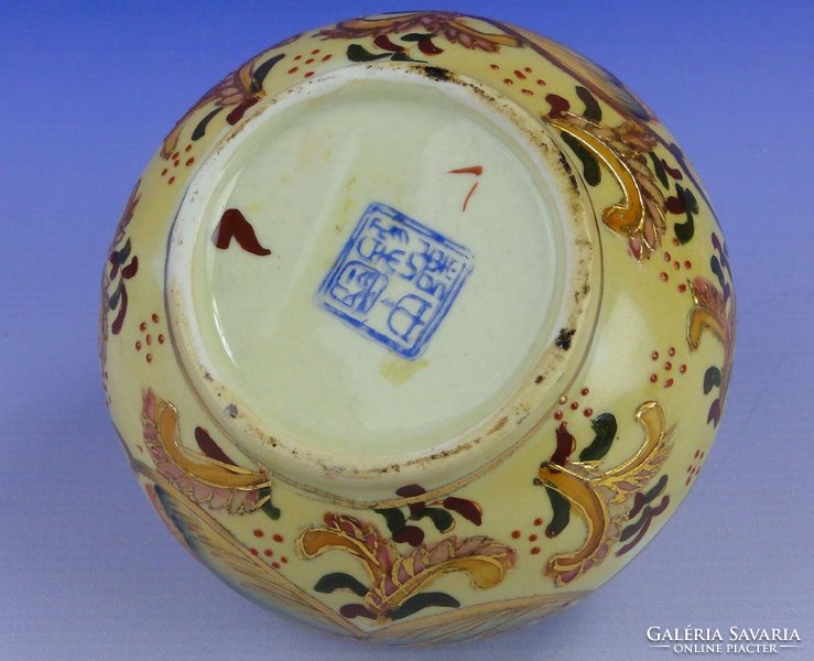 0E146 Régi keleti jelzett porcelán díszváza