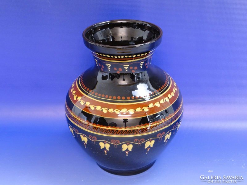 0E417 Nagyméretű barna kerámia váza