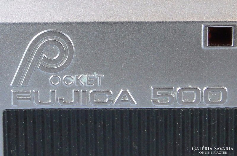 0E247 FUJICA 500 analóg fényképezőgép 1:2,8/25mm