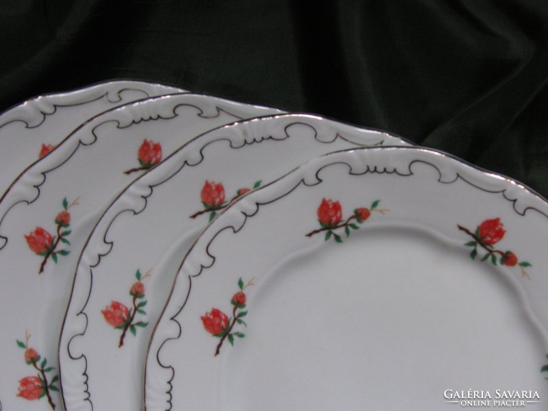 Zsolnay small plates, 4 in good condition, 16.5 cm