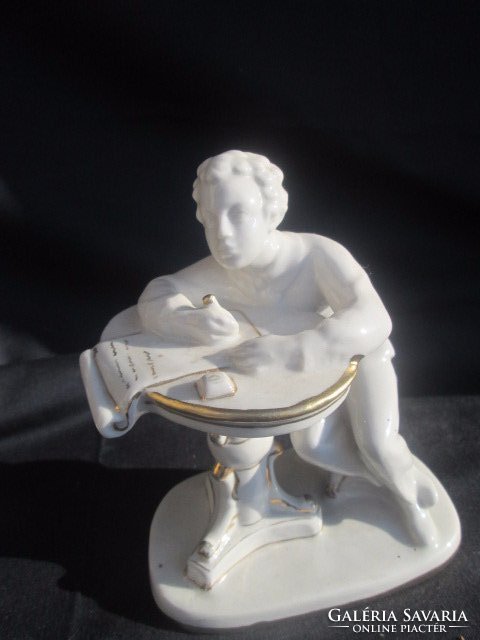 I can confidently say that student porcelain is a real treasure of Lomonosov Pushkin