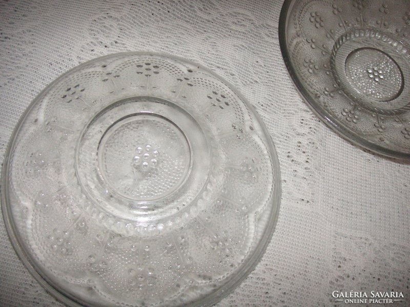 Glass bowls 18.5 cm