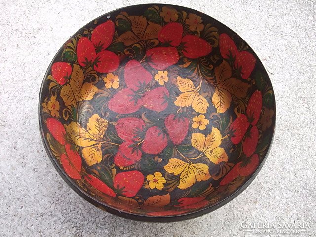 Fabulous Ukrainian folk art -gold-red-black lacquered serving bowl and spoons