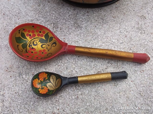 Fabulous Ukrainian folk art -gold-red-black lacquered serving bowl and spoons