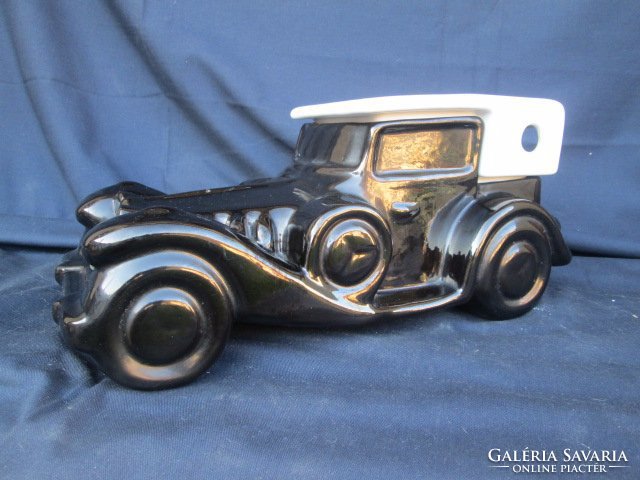 Porcelánból készült Mercedes Cabrio 1935 model hatalmas méretben kekszes tároló
