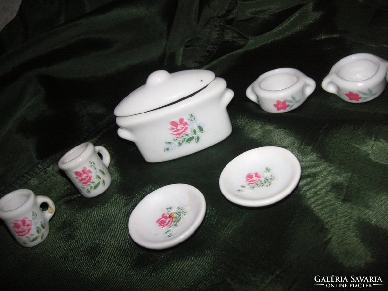 Mini porcelain for children
