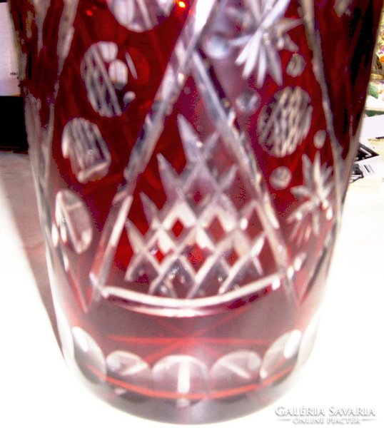Kétrétegű régi csiszolt váza