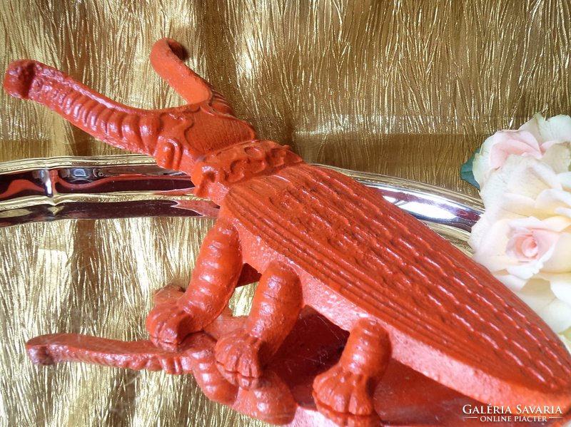 Antique cast iron deer beetle shoe puller
