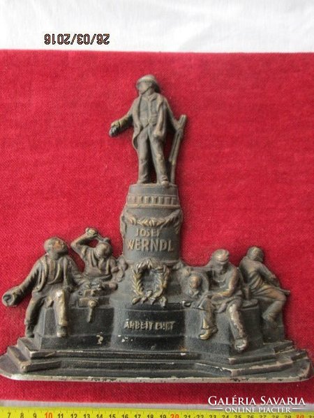 Josef Werndl emlékmű relief AKCIÓ