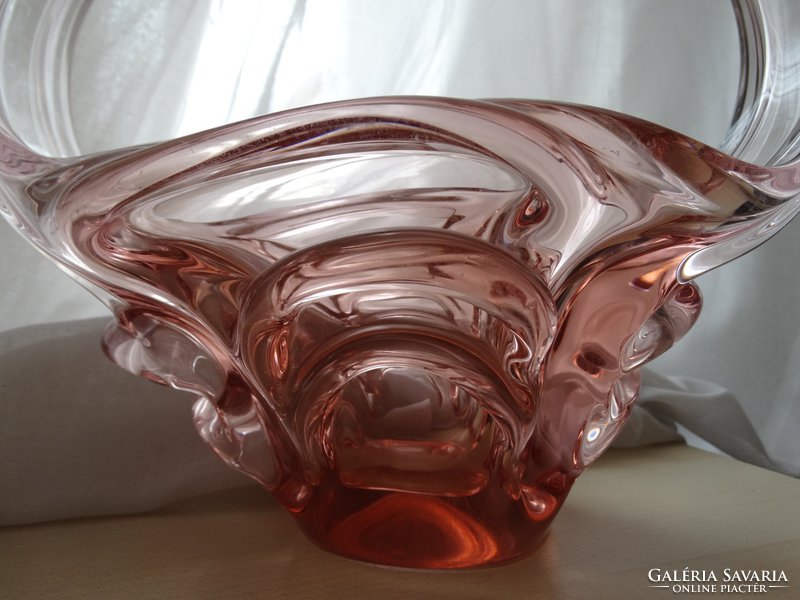 Cseh üvegkosár, asztalközép halvány rózsaszínben, nagyméretű