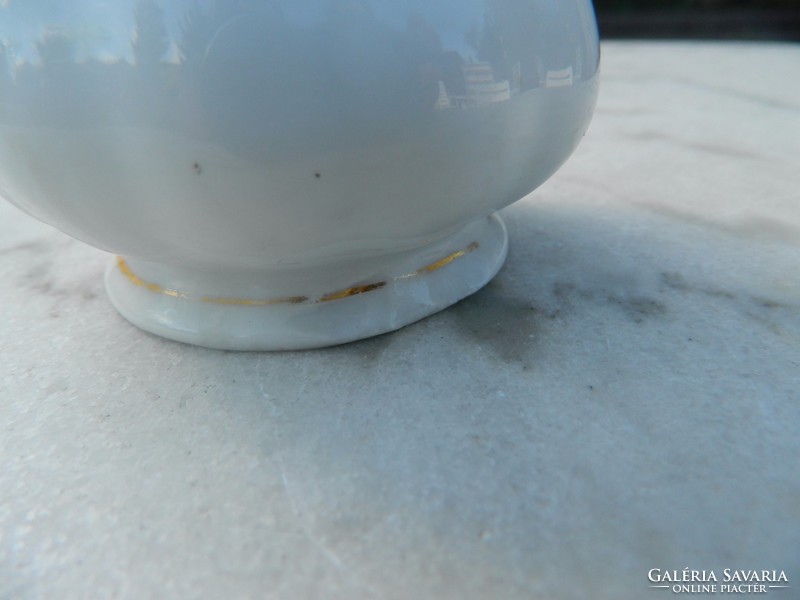 100 éves vastagfalú biedermeier porcelán tejszínes kiöntő