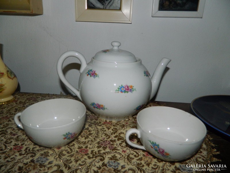 Zsolnay teapot with two cups from the beginning of the last century