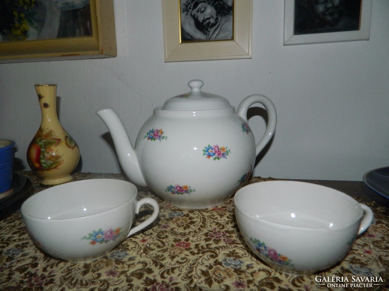 Zsolnay teás kiöntő két csészével a múlt század elejéből