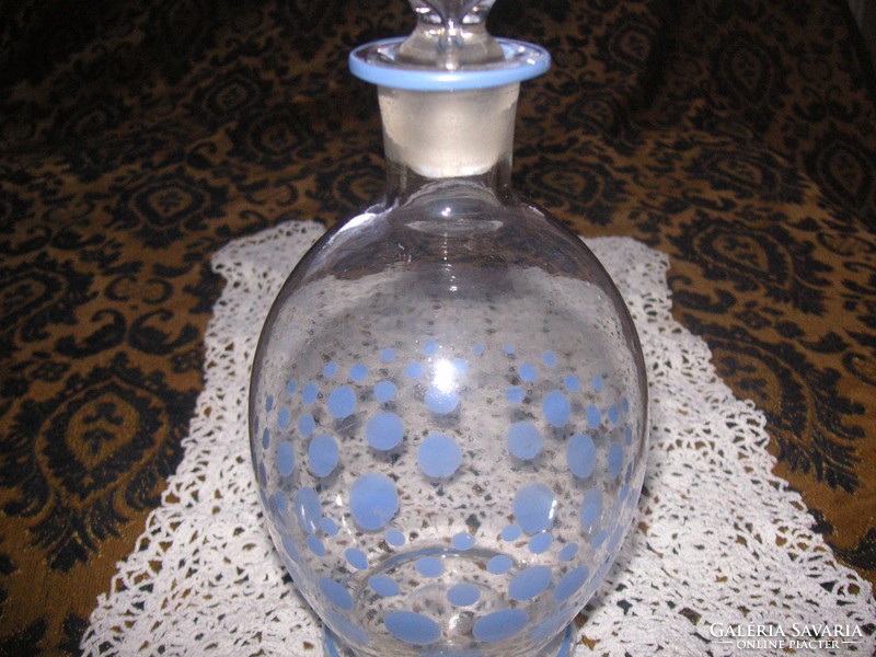 Szakított eljárással készült régi szép  likőrös  üveg  20 cm