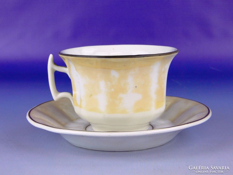 0F572 Antik vastagfalú porcelán teás csésze