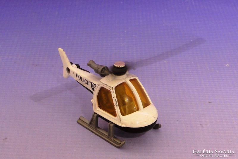 0F705 Régi matchbox POLICE helikopter 1982