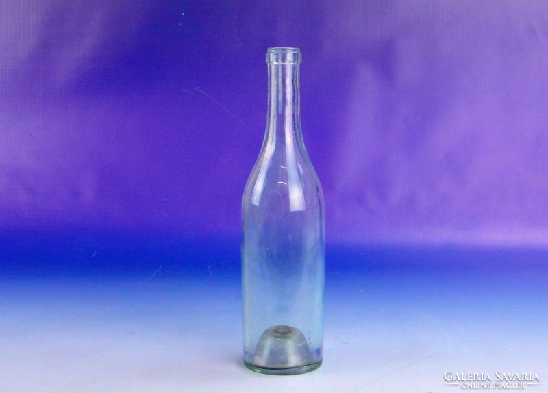 0F743 Antik fújt üveg palack 24 cm 3.5 dl