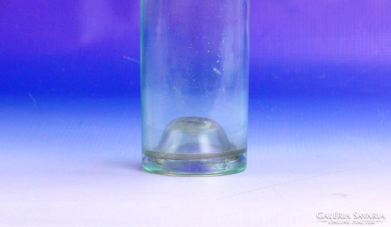 0F744 Antik fújt üveg palack 24 cm 3.5 dl