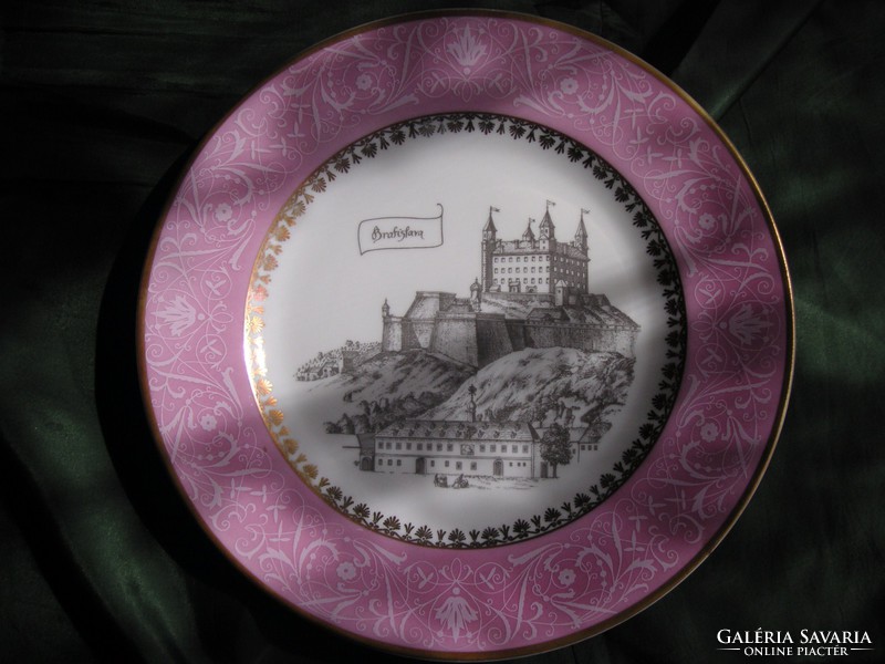 Pirkenhammer,:    A  Pozsonyi várat ábrázoló tányér , 25 cm