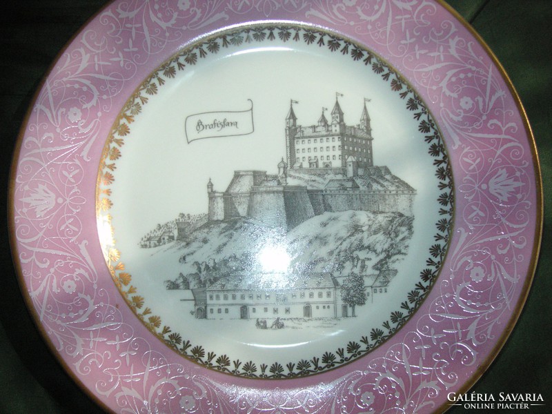 Pirkenhammer,:    A  Pozsonyi várat ábrázoló tányér , 25 cm