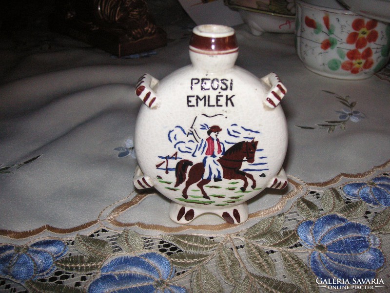 Zsolnay Pécs, memorial water bottle