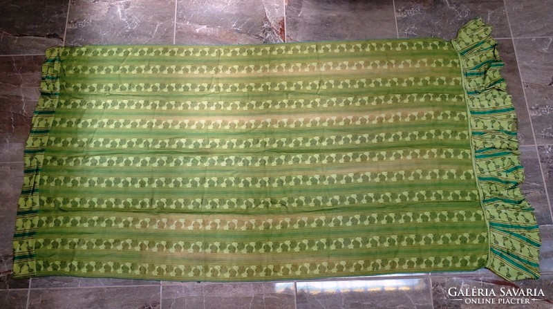 0H008 Régi zöld sötétítő függöny 125 x 255 cm