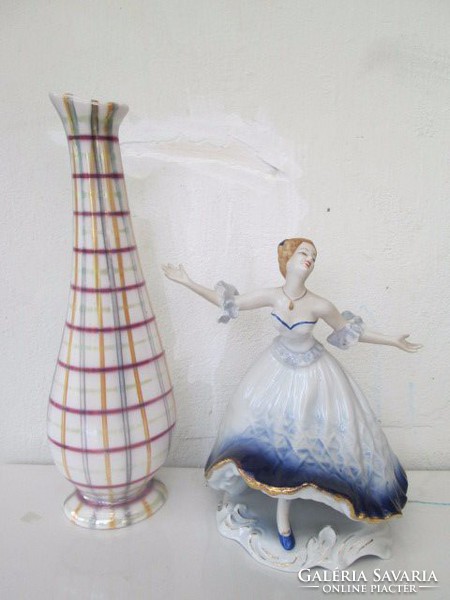 1-1 large porcelain figure vase