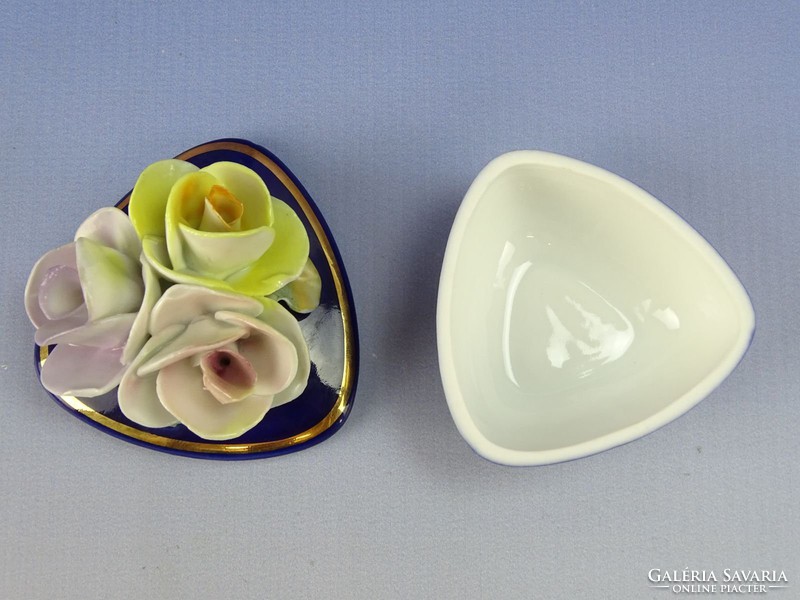0H407 Jelzett rózsadíszes kék porcelán bonbonier