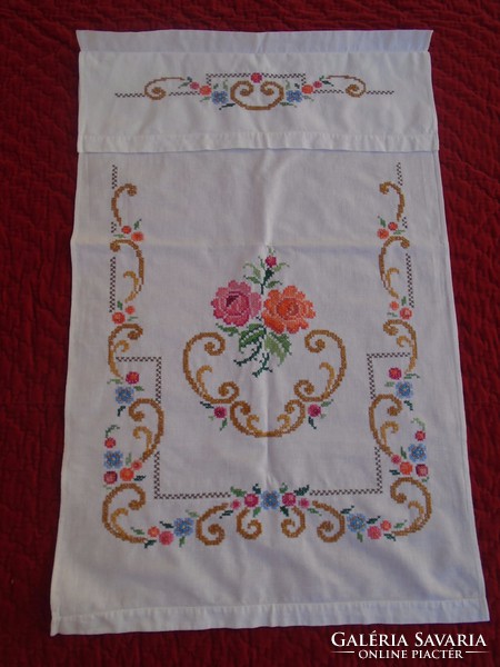 Old cross-stitch hand towel. 61 X 96 cm.