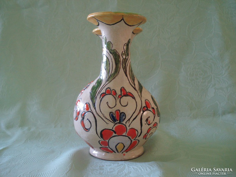 Szignált kétszájú érdekes kerámia váza
